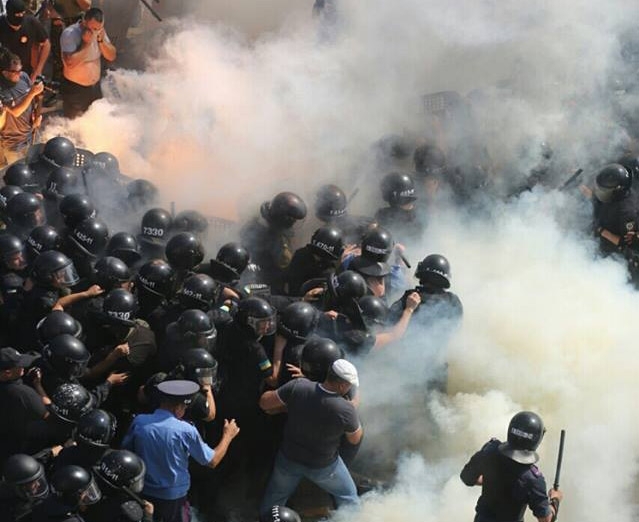 Генеральная прокуратура утвердила обвинительный акт в уголовном производстве по факту массовых беспорядков возле Верховной Рады 31 августа 2015 года. 