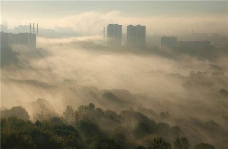 Уровень загрязнения атмосферы в Киеве превышает предельно допустимые концентрации по ряду параметров. 