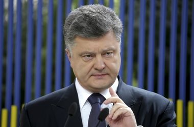Порошенко придумал, как убедить Запад дать Украине оружие 