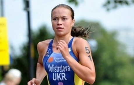 Титулованная украинская спортсменка Юлия Елистратова завоевала золотую медаль на Кубке Европы по триатлону в норвежском Тёнсберге. 