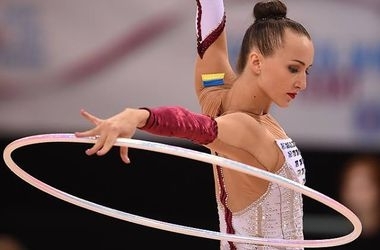 Крымская гимнастка Анна Ризатдинова исполнила номер под песню Джамалы "1944" на гала-концерте гимнасток из разных стран мира в рамках Олимпиады-2016. 