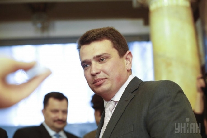 Артем Сытник утверждает, что преподавательская деятельность сотрудницы Национального антикоррупционного бюро Украины (НАБУ), относительно которой СБУ составила админпротокол, не является правонарушением. 