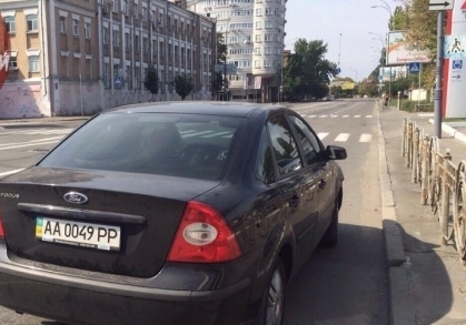 В столице патрульные полицейские остановили автомобиль, за рулем которого находился сотрудник прокуратуры в состоянии наркотического опьянения. 