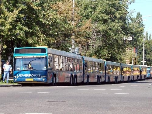 Официальный дилер Минского автозавода ООО "МАЗтранссервис" в среду выиграл крупный тендер на поставку 100 автобусов в Киев. 