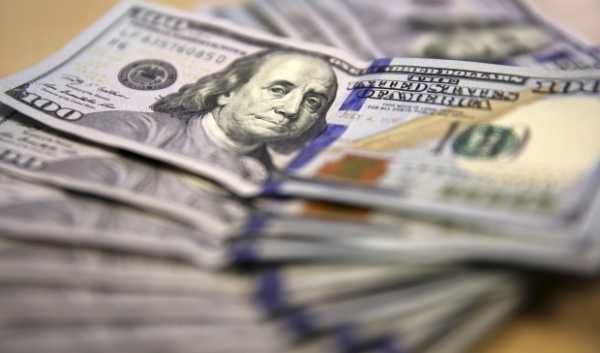 Украина до конца сентября ожидает получения 1 млрд долл. под гарантии США. Об этом заявил министр финансов Александр Данилюк открывая конференцию по привлечению иностранных инвестиций в Украину. 