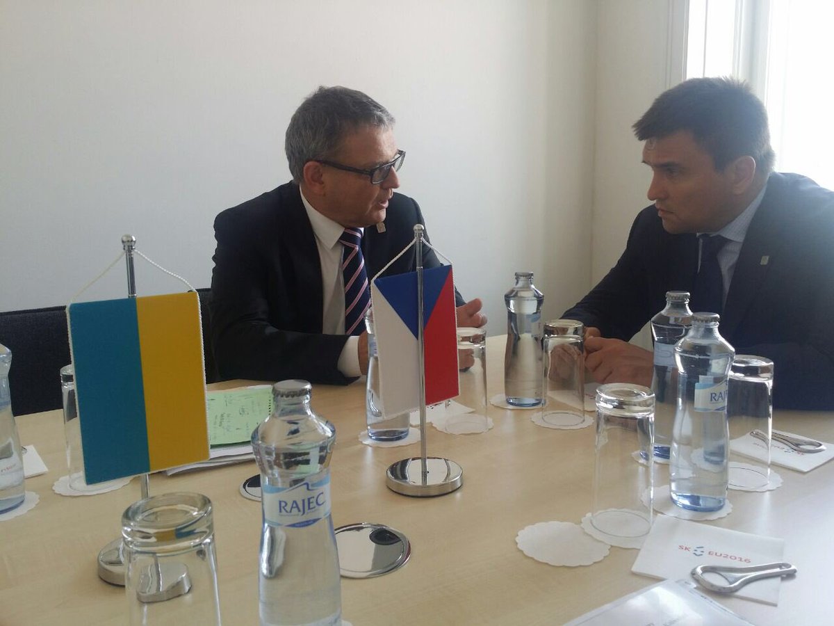 Министр иностранных дел Чехии Заоралек заверил, что Чехия применит юридические механизмы против фейкового "представительства ДНР" в Остраве. 