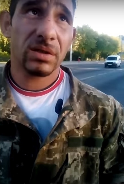Во Львове боец АТО проучил цыгана, который просил милостыню в форме Вооруженных Сил Украины. 