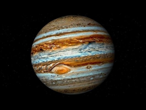 NASA опубликовало снимки видов южного и северного полюсов Юпитера. 