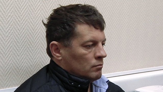 Украинский журналист Роман Сущенко, которого российские власти незаконно удерживает в СИЗО в Москве, обеспечен теплой одеждой и едой. 