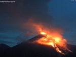 В сети появились впечатляющие видео извержения вулкана в Мексике  (видео)