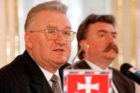 Первый президент Словакии Михал Ковач, который руководил страной с 1993 по 1998 год, умер от остановки сердца. Ему было 85 лет. 