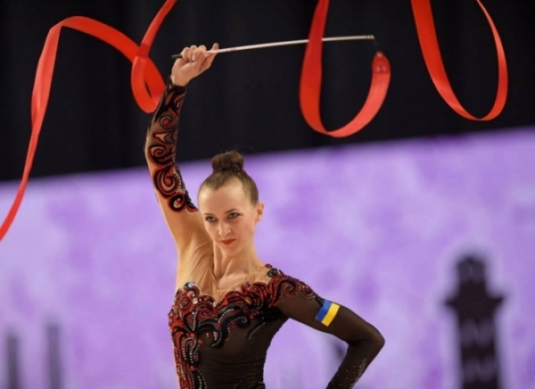 Национальный олимпийский комитет (НОК) назвал художественную гимнастку Анну Ризатдинову лучшей спортсменкой Украины в сентябре. 
