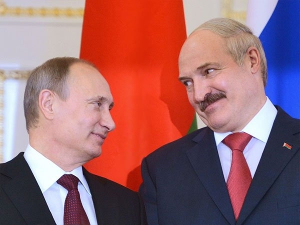Президент Белоруссии Александр Лукашенко утверждает, что Россия может рассчитывать на поддержку со стороны белорусской армии на западном направлении. 