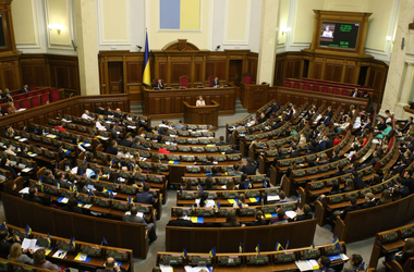 Рада может ввести визы в Россию из-за ареста Сущенко 