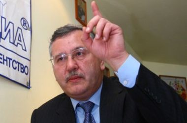 Гриценко дал совет Порошенко 