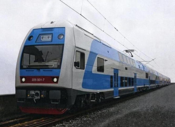 Двухэтажный скоростной поезд Skoda с 4 ноября будет курсировать между Харьковом, Полтавой, Киевом и Винницей. 