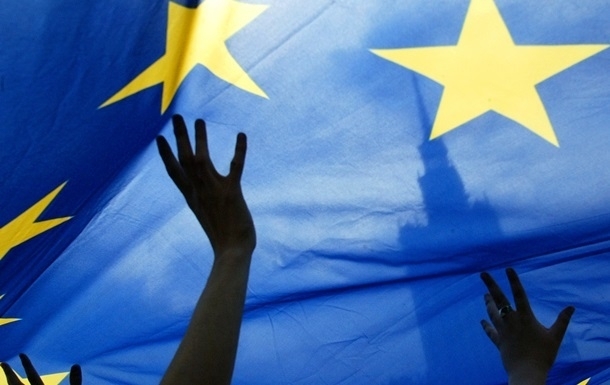 Докладчик по визовому вопросу в Европарламенте Мария Габриэль заявила, что вопрос о предоставлении Украине безвизового режима может быть проголосован евродепутатами до саммита ЕС-Украина, который состоится 24 ноября. 
