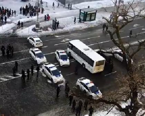 
    Перекрыт Крещатик, полиция с кинологами - в столице готовятся к акциям 