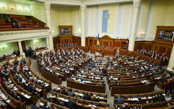 Кабинет министров Украины внес в парламент доработанный проект госбюджета на 2017 год. 