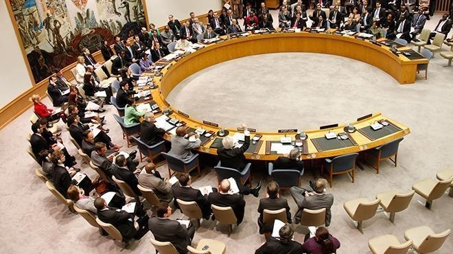 Франция и Великобритания внесли в Совбез ООН резолюцию, предусматривающую введение новых санкций против Сирии из-за применения правительственными силами химического оружия против оппозиции. 