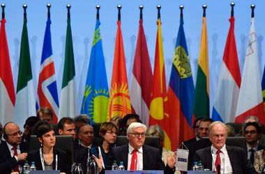 Будущая "Тройка" ОБСЕ выступила с совместным заявлением по Украине после безрезультатной встречи 