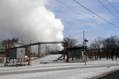 В Мариуполе на территории металлургического комбината имени Ильича произошел пожар. Постраждалих нет. 