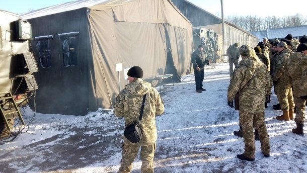 За минувшие сутки вследствие боевых действий ни один украинский военный не погиб, один получил ранения и четверо – контузию. 