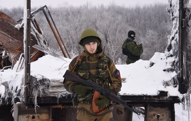 За минувшие сутки боевики 40 раз обстреляли позиции украинских военнослужащих в зоне проведения антитеррористической операции на Донбассе. 