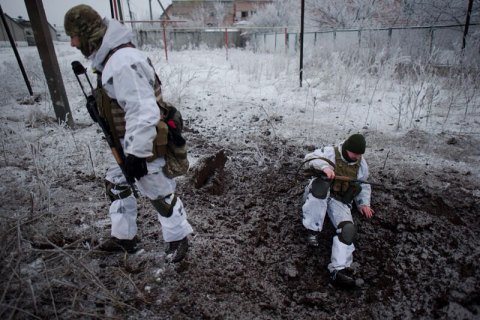 Из-за обстрела на Донбассе в четверг погиб один украинский военнослужащий. Всего с начала суток зафиксирован 31 обстрел. 