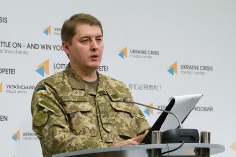 Один украинский военный был ранен в субботу, 31 декабря, во время боевых действий на Донбассе. 