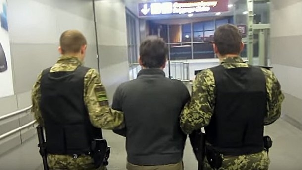 Пограничники в аэропорту "Борисполь" задержали гражданина России, разыскиваемого Интерполом за причастность к терроризму. 
