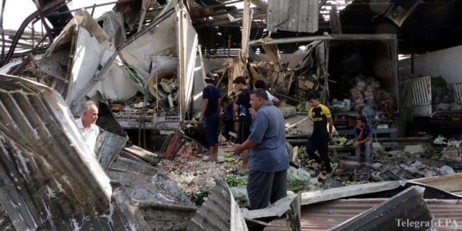 По меньшей мере 10 человек погибли и 35 получили ранения в результате взрыва бомбы в автомобиле на площади в районе Мадинат-эс-Садр в столице Ирака Багдаде. 
