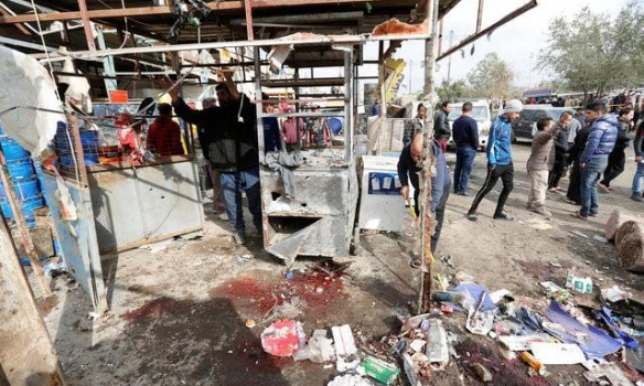 В результате взрыва смертника на заминированном автомобиле в столице Ирака Багдаде погибли, по предварительным данным, 35 человек, 61 человек получил ранения. 