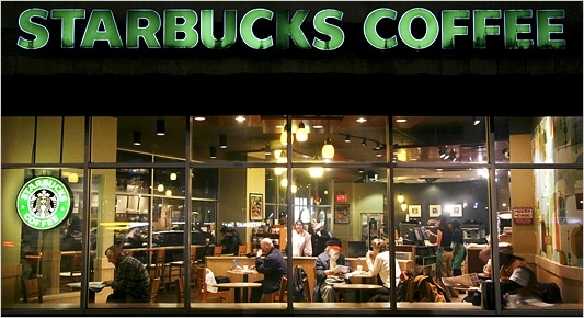 Известная сеть кофеен Starbucks Corp планирует в течение пяти лет нанять около 10 тыс. беженцев для работы в 75 странах. 