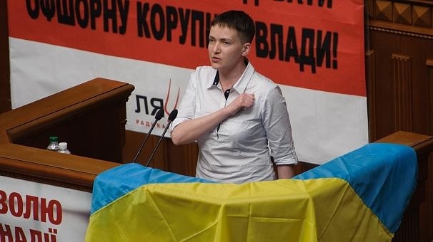 Народный депутат Украины Надежда Савченко, комментируя свою поездку на подконтрольную "ДНР" территорию, заявила, что сознательно пошла на риск своей жизнью, чтобы освободить украинских пленных. 