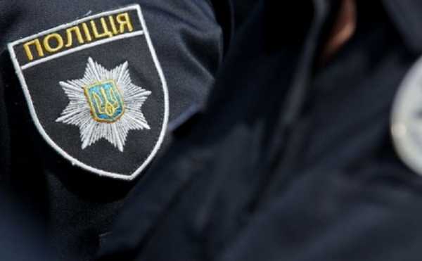 Прокуратура подозревает командира полка полиции особого назначения (ППОП) № 2 ГУ Национальной полиции в городе Киеве и еще нескольких сотрудников полиции в присвоении 6 млн грн. бюджетных средств. 