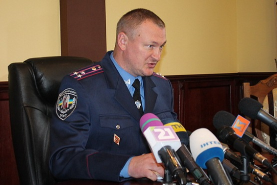 В Чернигове преступник бросил гранату в полицейских при попытке его задержания. 