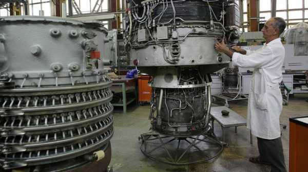 Украинский ПАО "Мотор Сич" может принять участие в российско-китайском проекте тяжелого вертолета AHL и предоставить для новой машины турбо-двигатели АИ-136Т. 