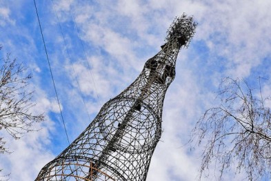 В селе Бахмутовка Новоайдарского района Луганской области началось строительство телерадиокомуникацийнои башни. 