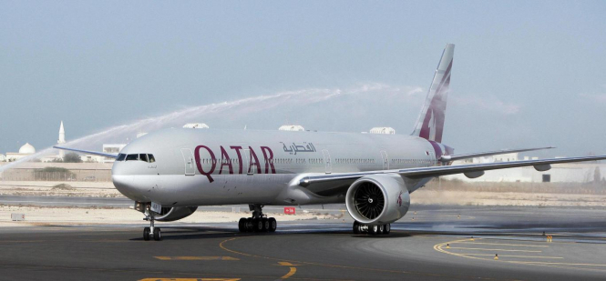 Катарская авиакомпания Qatar Airways совершит самый длинный рейс в истории, который займет полтора дня. Самолет компании пересечет 10 часовых поясов. 