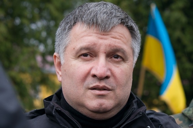 Министр внутренних дел Украины Арсен Аваков рассказал свое видение товарообмена с оккупированным Донбассом. 