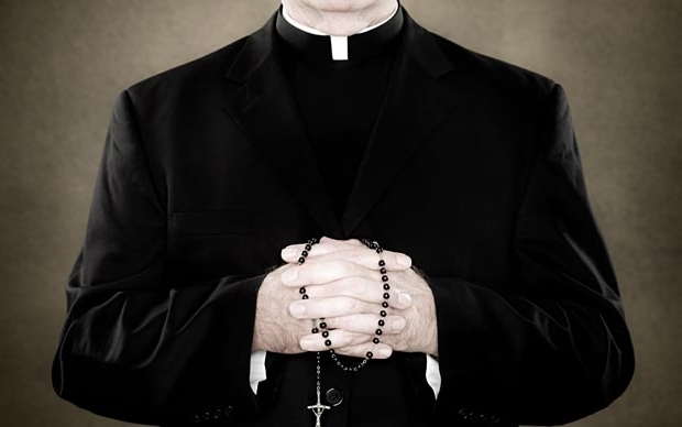 Католическая церковь Австралии выплатила жертвам сексуального насилия со стороны священников компенсацию в сумме 213 млн долларов, по итогам расследования королевской комиссии, которое началось в 2013 году. 