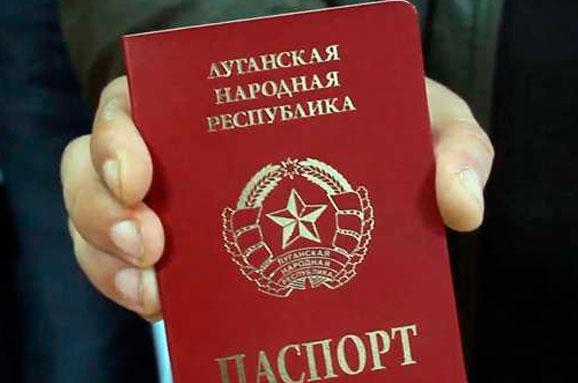 Двух граждан Украины, которые, скорее всего, причастны к деятельности незаконных вооруженных формирований "ЛНР", поймали сотрудники Госпогранслужбы на границе с Россией. 