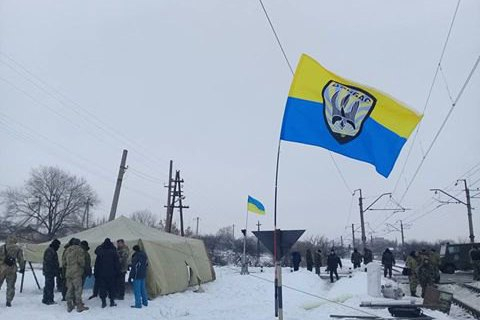 В Авдеевке проходит акция против так называемой торговой блокады Донбасса. 