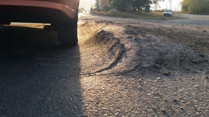 В Днепропетровской области правоохранители разоблачили механизм присвоения бизнесменами более 10 млн гривен бюджетных средств, выделенных на ремонт автодорог. 