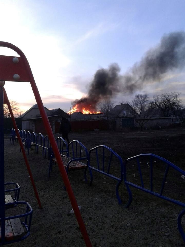 В Донецкой области в воскресенье, 5 марта, в обстрелы боевиков попало город Ясиноватая. 