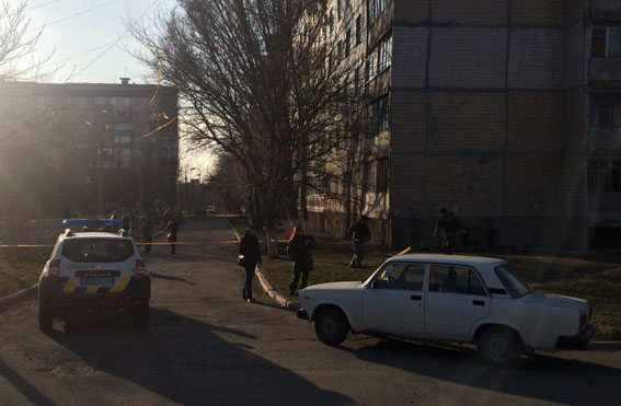 В Угледаре Донецкой области 12-летний мальчик умер от взрыва - вероятно, в его руках взорвалась граната. 