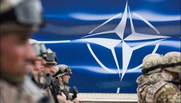 Президент Румынии Йоханнис обратился в парламент с инициативой об открытии в румынской столице Бюро контрразведки НАТО. 