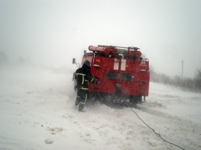 В Одесской области ночью выпал снег, что привело к возникновению чрезвычайных ситуаций по всей области. 