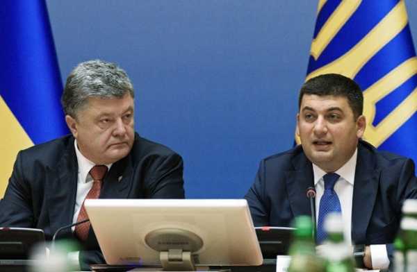 Президент Петр Порошенко сообщил, что в среду завершилась операция по зачислению $ 1100000000 на счета Государственного казначейства во исполнение решения суда о конфискации средств окружение экс-президента Виктора Януковича. 